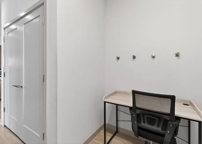 Comfort, 1br With Pool And Gym Near Asu Tempe